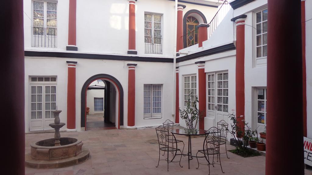 Casa Solariega Hostal B&B Sucre Esterno foto